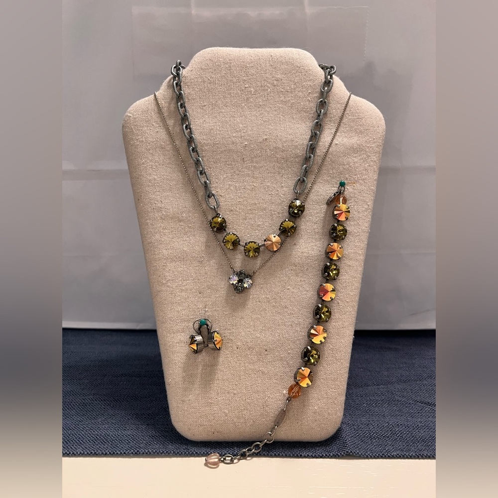 Sabika Fashion Jewelry - Juxtaposition necklace and Green Rhinestone necklace